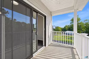 12 School St, East Granby, CT 06026 - Photo 14