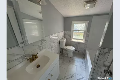 25 Montrose Street, Hartford, CT 06106 - Photo 12