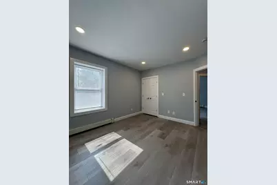 40 Clarks Hill Avenue #Fl 2, Stamford, CT 06902 - Photo 14