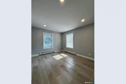 40 Clarks Hill Avenue #Fl 2, Stamford, CT 06902 - Photo 12