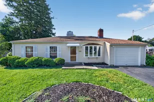 105 Bear Paw Rd, Bridgeport, CT 06606 - Photo 1