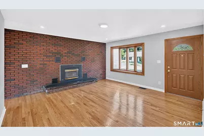 105 Bear Paw Road, Bridgeport, CT 06606 - Photo 10