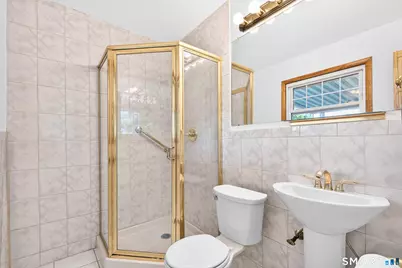 105 Bear Paw Road, Bridgeport, CT 06606 - Photo 24