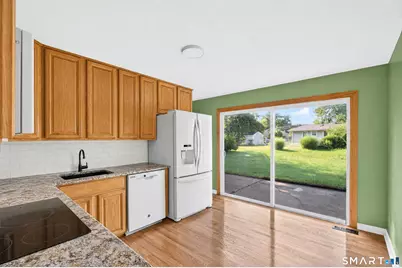 105 Bear Paw Road, Bridgeport, CT 06606 - Photo 16