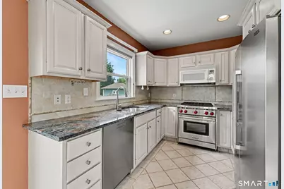 160 Gregory Boulevard, Norwalk, CT 06855 - Photo 12