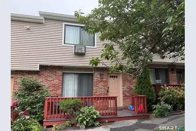 80 Lawn Avenue #13, Stamford, CT 06902 - Photo 1