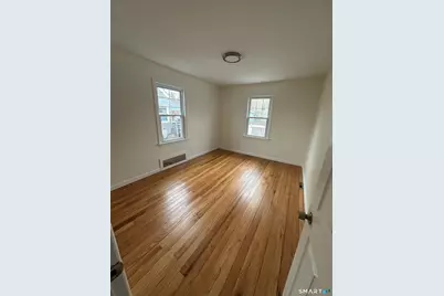 11 Colony Street, Stratford, CT 06615 - Photo 10