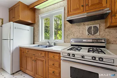 24 Crestdale Drive, Danbury, CT 06811 - Photo 12