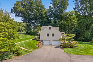 868 Bayberry Ln, Orange, CT 06477 - Photo 38