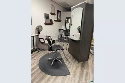 30 Pennsylvania Avenue #Beauty Salon Business, East Lyme, CT 06357 - Photo 1