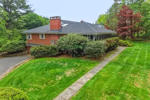 12 Mountain Farms Rd, West Hartford, CT 06117 - Photo 32