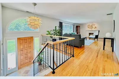3 Susan Court, Norwalk, CT 06851 - Photo 2