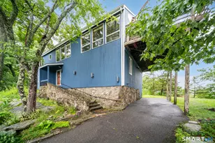 33 Skyline Dr, Sherman, CT 06784 - Photo 2