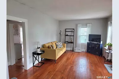 40 Englewood Avenue, Bloomfield, CT 06002 - Photo 8