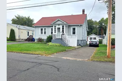 40 Englewood Avenue, Bloomfield, CT 06002 - Photo 2
