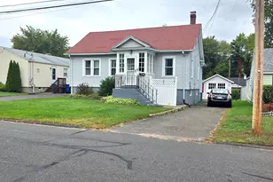 40 Englewood Ave, Bloomfield, CT 06002 - Photo 2