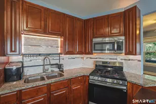 44-46 Perry Hill Rd, Shelton, CT 06484 - Photo 6
