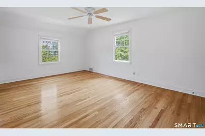 2409 Albany Avenue, West Hartford, CT 06117 - Photo 16