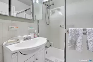 2625 Park Ave, Bridgeport, CT 06604 - Photo 22