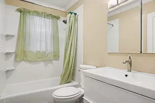 555 Lakeside Dr, Bridgeport, CT 06606 - Photo 8