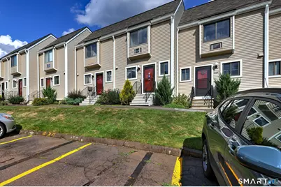 238 North Hampton Court #238, Meriden, CT 06450 - Photo 2