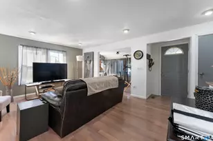 111 Arlington St, West Haven, CT 06516 - Photo 10