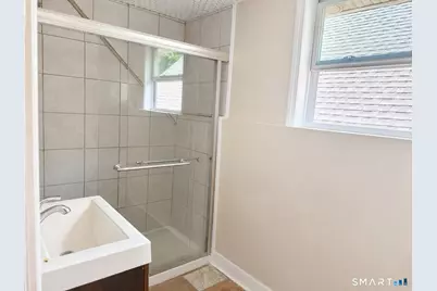 130 Plymouth Street, New Haven, CT 06504 - Photo 12