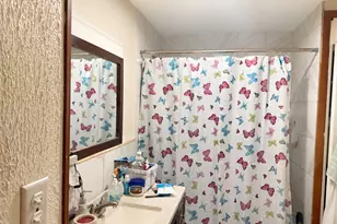 130 Plymouth St, New Haven, CT 06504 - Photo 6