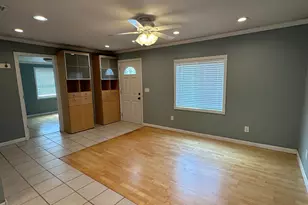 73 Midway Oval, Groton, CT 06340 - Photo 8