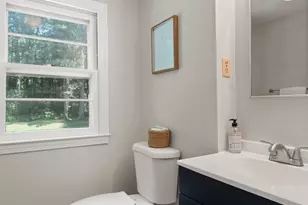 22 Willard St, Simsbury, CT 06070 - Photo 30