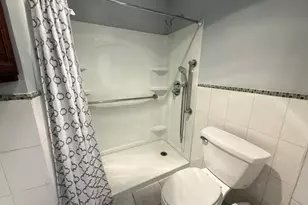 1460 Elm St, Stratford, CT 06615 - Photo 12
