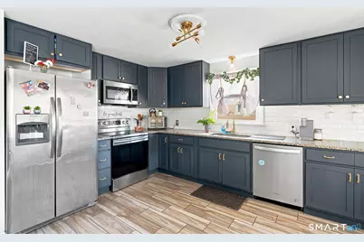 24 Governor Street, New Britain, CT 06053 - Photo 14