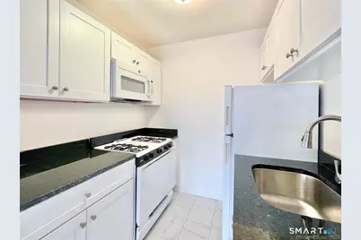 140 Grove Street #5J, Stamford, CT 06901 - Photo 4