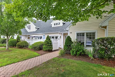 35 Southwick Court #35, Cheshire, CT 06410 - Photo 2