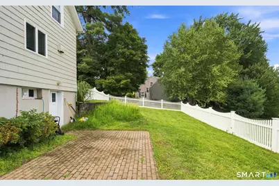 268 Ridgewood Road, West Hartford, CT 06107 - Photo 10