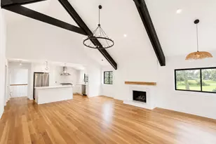 585 Pequot Ln, Stratford, CT 06614 - Photo 2
