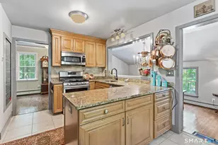 136 Heritage Dr, Glastonbury, CT 06033 - Photo 6