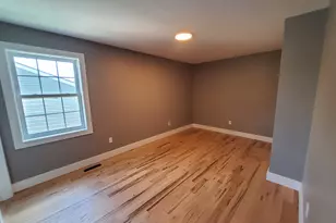 16 Kingsley Ct, Waterbury, CT 06704 - Photo 6