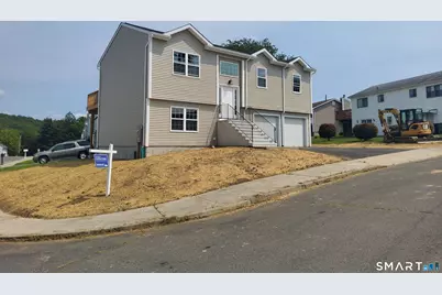 16 Kingsley Court, Waterbury, CT 06704 - Photo 2