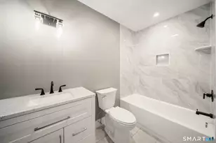 16 Kingsley Ct, Waterbury, CT 06704 - Photo 18