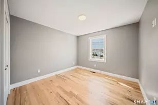 16 Kingsley Ct, Waterbury, CT 06704 - Photo 22