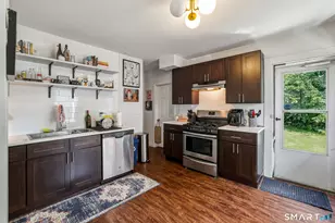 21 Gorman Pl, Manchester, CT 06040 - Photo 6