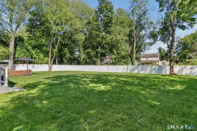 31 Melrose Avenue, Trumbull, CT 06611 - Photo 34