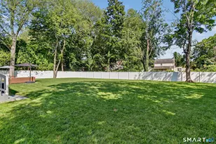 31 Melrose Ave, Trumbull, CT 06611 - Photo 34