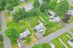 14 Claremont Ave, Enfield, CT 06082 - Photo 38