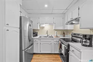 38 Trafford St, Meriden, CT 06450 - Photo 16