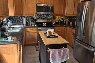 85 Driscoll Dr, Montville, CT 06382 - Photo 12