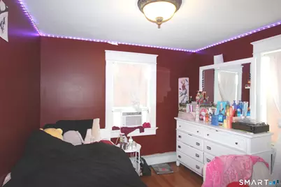 159 Roosevelt Street, Hartford, CT 06114 - Photo 10