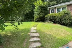 302 Berlin St, Southington, CT 06489 - Photo 8