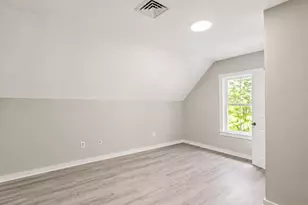 187 Hart St, New Britain, CT 06052 - Photo 8